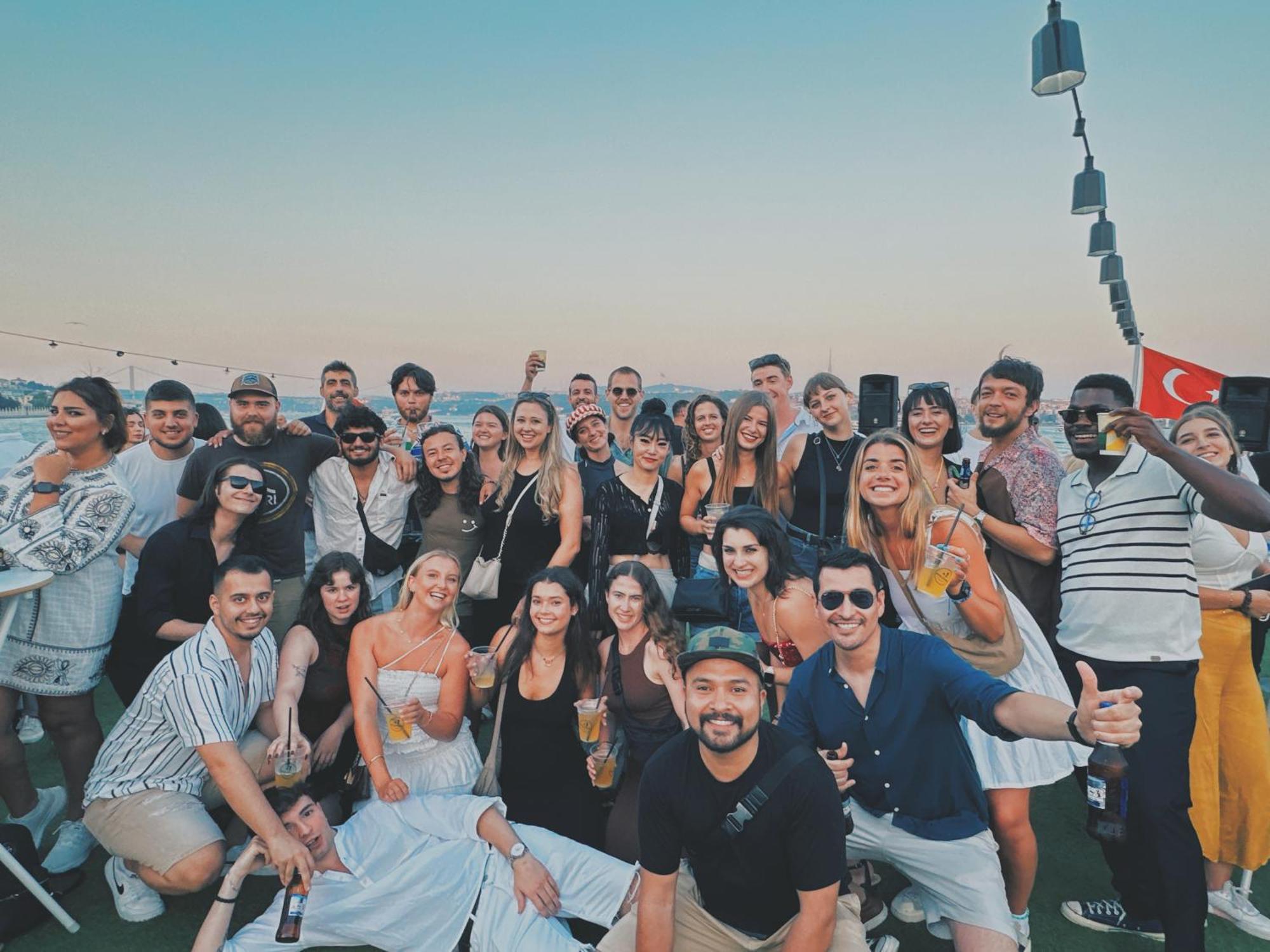 Cheers Midtown Hostel اسطنبول المظهر الخارجي الصورة